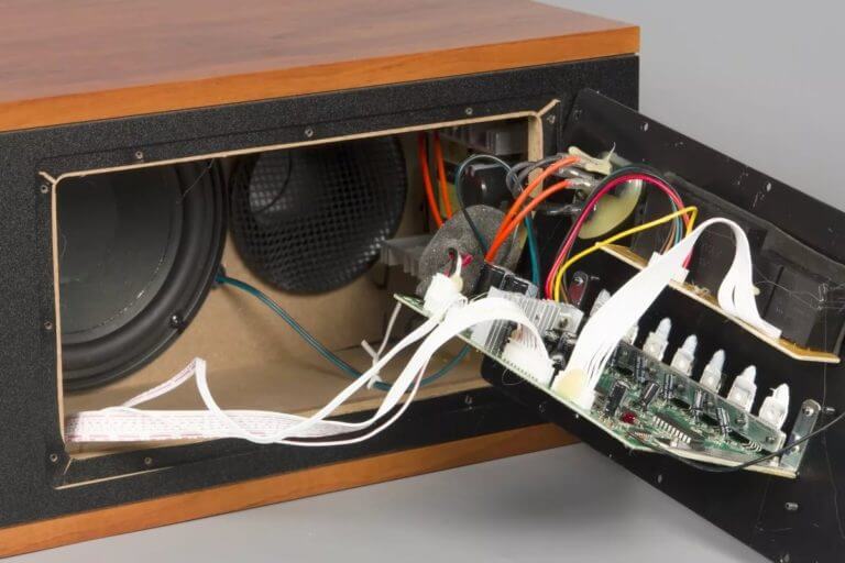 Ремонт акустики